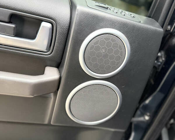 Синій Ленд Ровер Рендж Ровер, об'ємом двигуна 2.72 л та пробігом 255 тис. км за 9250 $, фото 23 на Automoto.ua