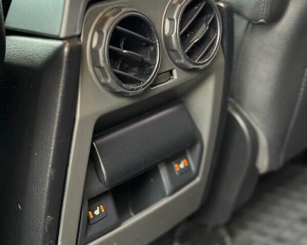 Синій Ленд Ровер Рендж Ровер, об'ємом двигуна 2.72 л та пробігом 260 тис. км за 9200 $, фото 13 на Automoto.ua