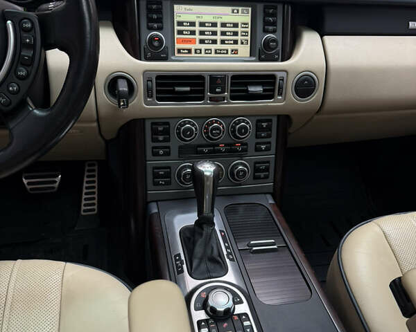 Синий Ленд Ровер Рендж Ровер, объемом двигателя 4.2 л и пробегом 200 тыс. км за 9500 $, фото 24 на Automoto.ua