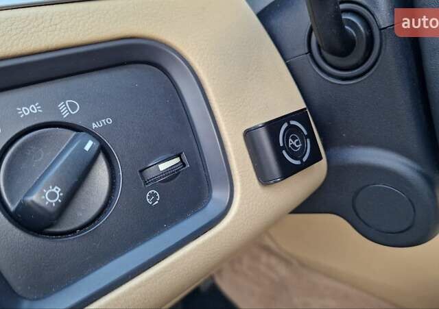 Синий Ленд Ровер Рендж Ровер, объемом двигателя 4.4 л и пробегом 175 тыс. км за 9300 $, фото 43 на Automoto.ua