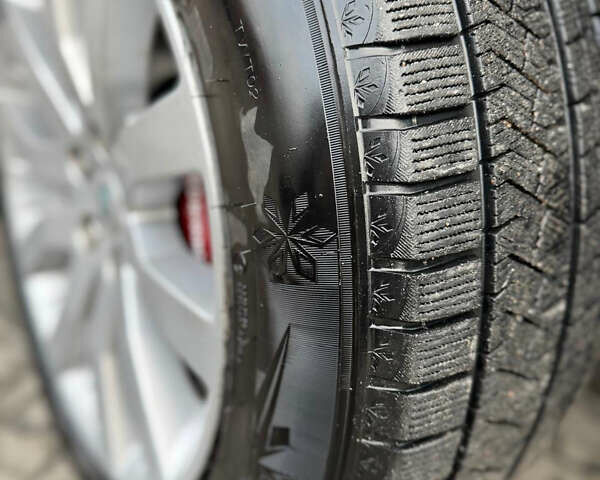 Синій Ленд Ровер Рендж Ровер, об'ємом двигуна 2.72 л та пробігом 260 тис. км за 9200 $, фото 6 на Automoto.ua