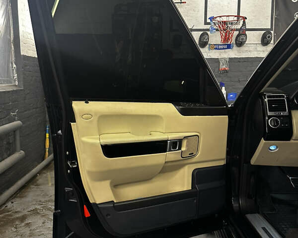 Синий Ленд Ровер Рендж Ровер, объемом двигателя 4.2 л и пробегом 263 тыс. км за 12400 $, фото 10 на Automoto.ua