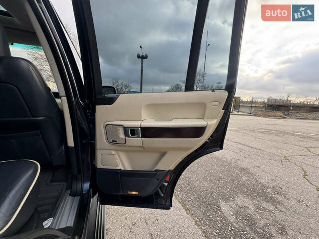 Синий Ленд Ровер Рендж Ровер, объемом двигателя 4.2 л и пробегом 300 тыс. км за 11000 $, фото 30 на Automoto.ua