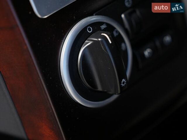 Синий Ленд Ровер Рендж Ровер, объемом двигателя 3.63 л и пробегом 201 тыс. км за 22000 $, фото 24 на Automoto.ua