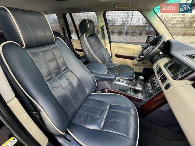 Синий Ленд Ровер Рендж Ровер, объемом двигателя 4.2 л и пробегом 300 тыс. км за 11000 $, фото 36 на Automoto.ua