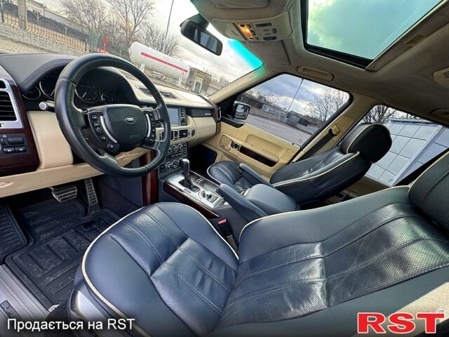 Синий Ленд Ровер Рендж Ровер, объемом двигателя 4.2 л и пробегом 300 тыс. км за 11000 $, фото 11 на Automoto.ua