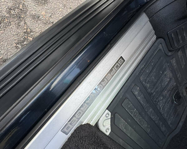 Синий Ленд Ровер Рендж Ровер, объемом двигателя 4.2 л и пробегом 300 тыс. км за 11000 $, фото 46 на Automoto.ua