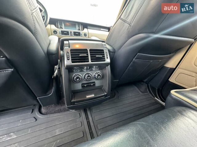 Синий Ленд Ровер Рендж Ровер, объемом двигателя 4.2 л и пробегом 300 тыс. км за 11000 $, фото 28 на Automoto.ua