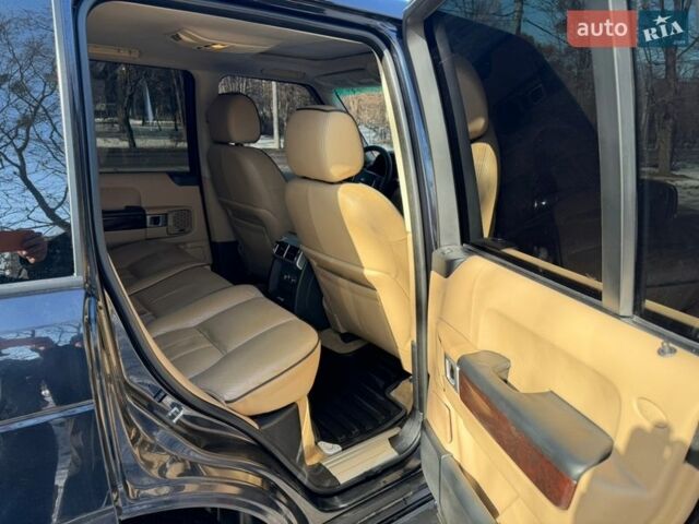 Синій Ленд Ровер Рендж Ровер, об'ємом двигуна 4.4 л та пробігом 320 тис. км за 9300 $, фото 11 на Automoto.ua