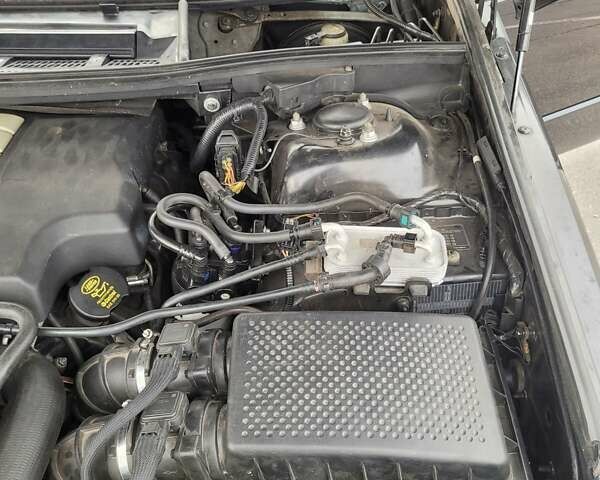 Синий Ленд Ровер Рендж Ровер, объемом двигателя 3.63 л и пробегом 247 тыс. км за 17000 $, фото 23 на Automoto.ua