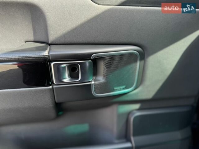 Синій Ленд Ровер Рендж Ровер, об'ємом двигуна 4.37 л та пробігом 394 тис. км за 19900 $, фото 8 на Automoto.ua