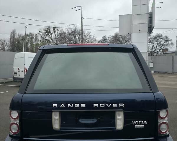 Синий Ленд Ровер Рендж Ровер, объемом двигателя 4.37 л и пробегом 394 тыс. км за 25000 $, фото 4 на Automoto.ua