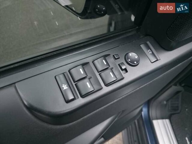 Синий Ленд Ровер Рендж Ровер, объемом двигателя 4.37 л и пробегом 394 тыс. км за 25000 $, фото 19 на Automoto.ua