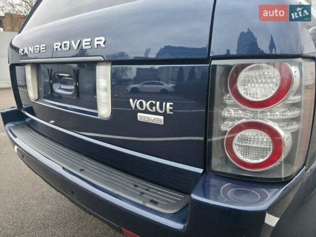 Синий Ленд Ровер Рендж Ровер, объемом двигателя 4.37 л и пробегом 394 тыс. км за 25000 $, фото 9 на Automoto.ua