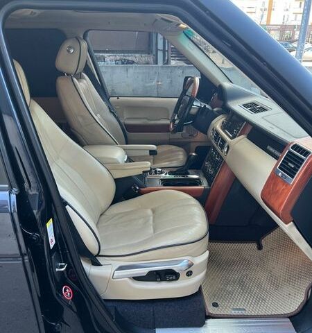 Синій Ленд Ровер Рендж Ровер, об'ємом двигуна 5 л та пробігом 194 тис. км за 13300 $, фото 16 на Automoto.ua