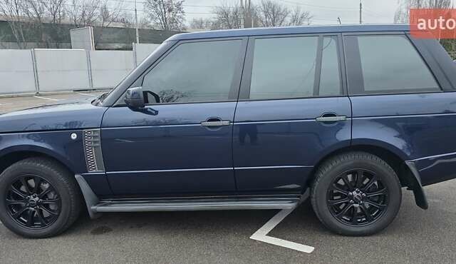 Синий Ленд Ровер Рендж Ровер, объемом двигателя 4.37 л и пробегом 394 тыс. км за 25000 $, фото 2 на Automoto.ua