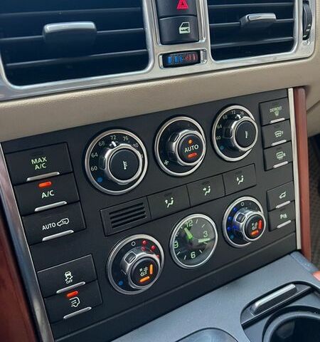 Синій Ленд Ровер Рендж Ровер, об'ємом двигуна 5 л та пробігом 194 тис. км за 13300 $, фото 29 на Automoto.ua