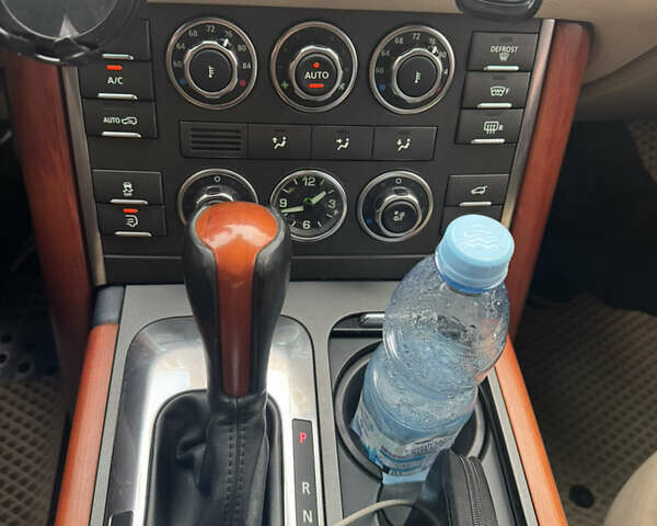 Синий Ленд Ровер Рендж Ровер, объемом двигателя 5 л и пробегом 192 тыс. км за 12700 $, фото 35 на Automoto.ua