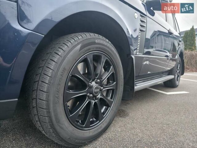 Синий Ленд Ровер Рендж Ровер, объемом двигателя 4.37 л и пробегом 394 тыс. км за 25000 $, фото 8 на Automoto.ua