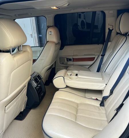 Синій Ленд Ровер Рендж Ровер, об'ємом двигуна 5 л та пробігом 194 тис. км за 13300 $, фото 14 на Automoto.ua