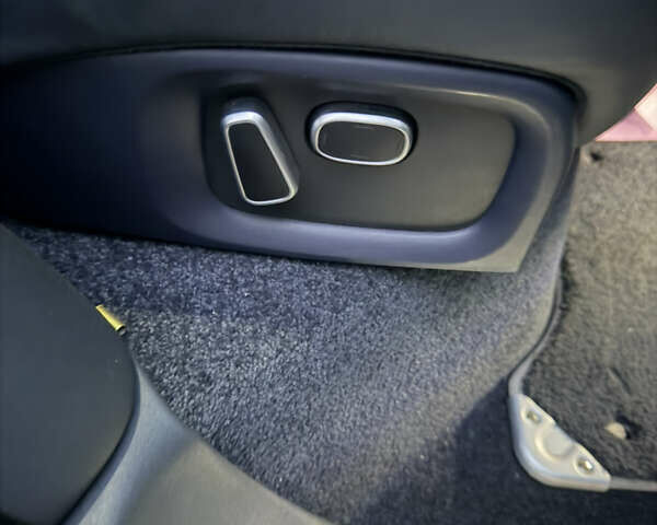 Синий Ленд Ровер Рендж Ровер, объемом двигателя 5 л и пробегом 109 тыс. км за 39500 $, фото 10 на Automoto.ua