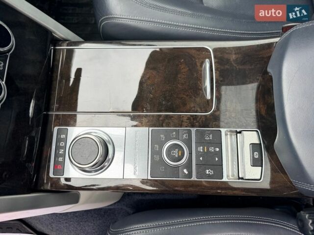 Синий Ленд Ровер Рендж Ровер, объемом двигателя 5 л и пробегом 189 тыс. км за 29999 $, фото 24 на Automoto.ua