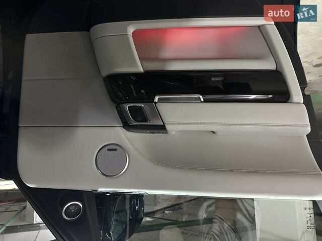 Синій Ленд Ровер Рендж Ровер, об'ємом двигуна 5 л та пробігом 157 тис. км за 25800 $, фото 18 на Automoto.ua
