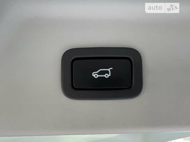 Синий Ленд Ровер Рендж Ровер, объемом двигателя 5 л и пробегом 190 тыс. км за 34777 $, фото 42 на Automoto.ua