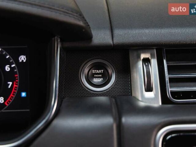 Синій Ленд Ровер Рендж Ровер, об'ємом двигуна 5 л та пробігом 130 тис. км за 65000 $, фото 29 на Automoto.ua