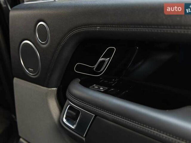 Синій Ленд Ровер Рендж Ровер, об'ємом двигуна 5 л та пробігом 130 тис. км за 65000 $, фото 25 на Automoto.ua