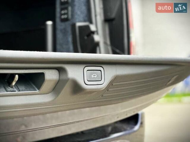 Синий Ленд Ровер Рендж Ровер, объемом двигателя 4.37 л и пробегом 197 тыс. км за 56000 $, фото 22 на Automoto.ua