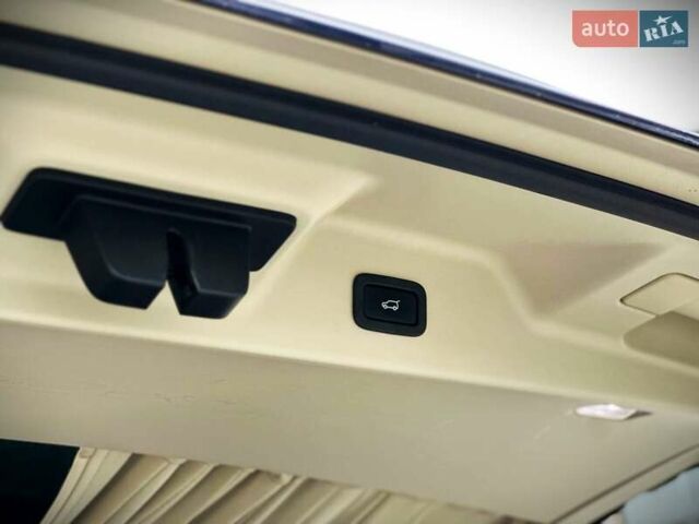 Синий Ленд Ровер Рендж Ровер, объемом двигателя 4.37 л и пробегом 197 тыс. км за 56000 $, фото 21 на Automoto.ua