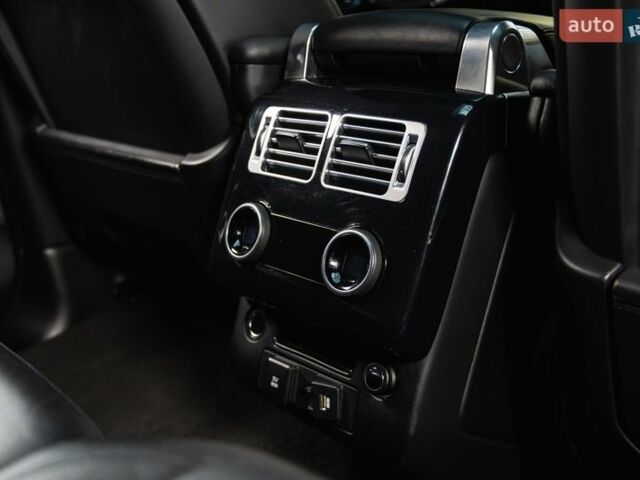 Синий Ленд Ровер Рендж Ровер, объемом двигателя 5 л и пробегом 140 тыс. км за 63000 $, фото 37 на Automoto.ua