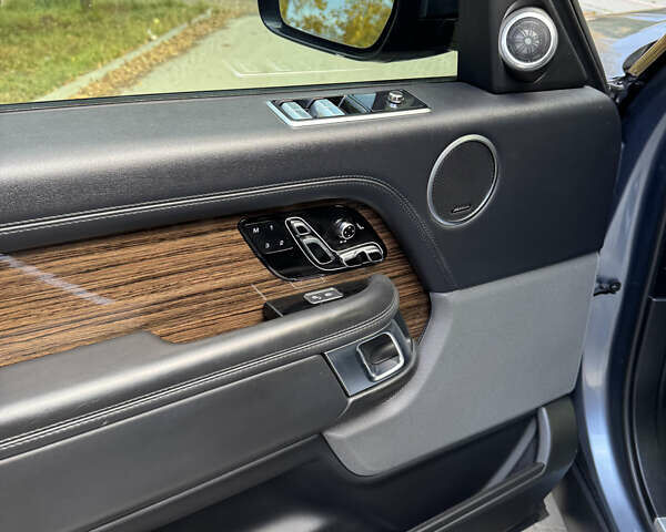 Ленд Ровер Рендж Ровер 2018 у Львові на Automoto.ua Синій Ленд Ровер Рендж Ровер, об'ємом двигуна 3 л та пробігом 130 тис. км за 44400 $, фото 17 на Automoto.ua