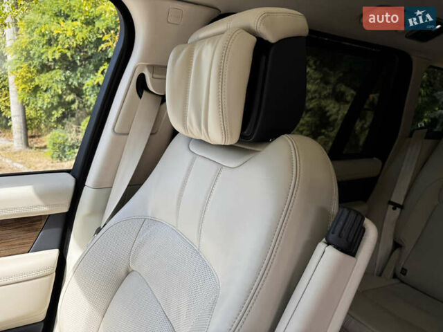 Ленд Ровер Рендж Ровер 2019 в Киеве на Automoto.ua Синий Ленд Ровер Рендж Ровер, объемом двигателя 5 л и пробегом 87 тыс. км за 63500 $, фото 23 на Automoto.ua