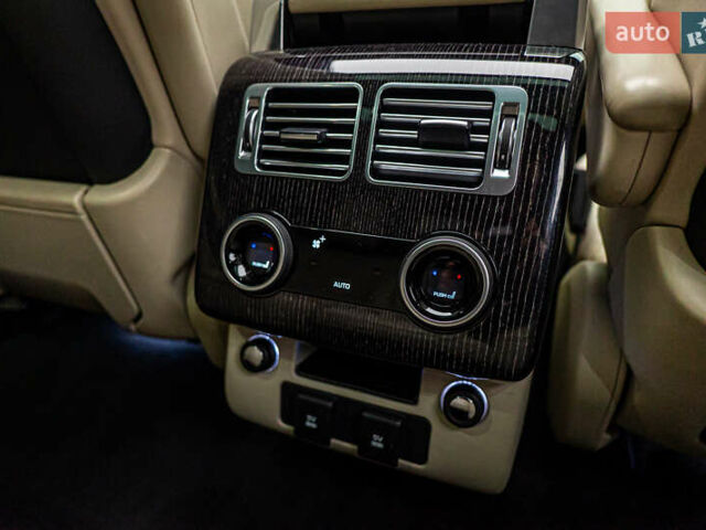 Синий Ленд Ровер Рендж Ровер, объемом двигателя 4.4 л и пробегом 133 тыс. км за 65080 $, фото 18 на Automoto.ua