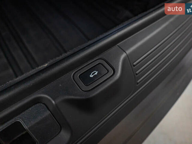 Синий Ленд Ровер Рендж Ровер, объемом двигателя 4.4 л и пробегом 133 тыс. км за 65080 $, фото 26 на Automoto.ua