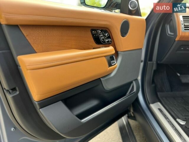 Синій Ленд Ровер Рендж Ровер, об'ємом двигуна 4.37 л та пробігом 118 тис. км за 75000 $, фото 71 на Automoto.ua