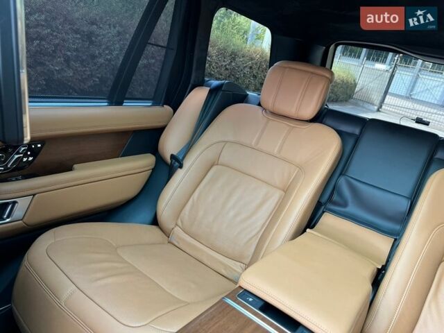 Синій Ленд Ровер Рендж Ровер, об'ємом двигуна 4.37 л та пробігом 118 тис. км за 75000 $, фото 9 на Automoto.ua