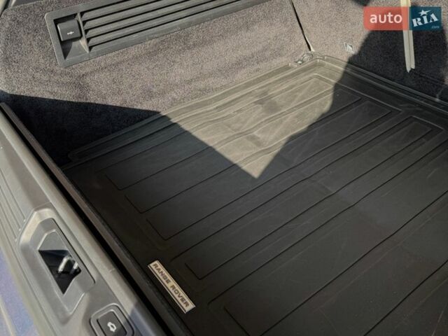 Синій Ленд Ровер Рендж Ровер, об'ємом двигуна 3 л та пробігом 123 тис. км за 47999 $, фото 20 на Automoto.ua