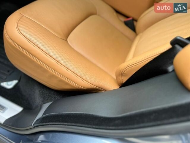 Синій Ленд Ровер Рендж Ровер, об'ємом двигуна 4.37 л та пробігом 118 тис. км за 75000 $, фото 6 на Automoto.ua