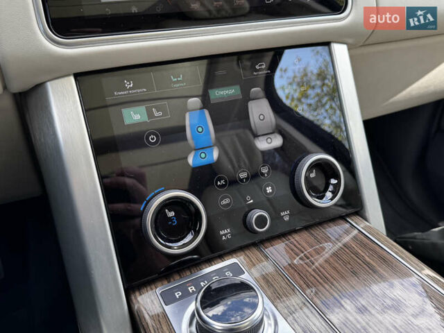 Ленд Ровер Рендж Ровер 2019 в Киеве на Automoto.ua Синий Ленд Ровер Рендж Ровер, объемом двигателя 5 л и пробегом 87 тыс. км за 63500 $, фото 21 на Automoto.ua