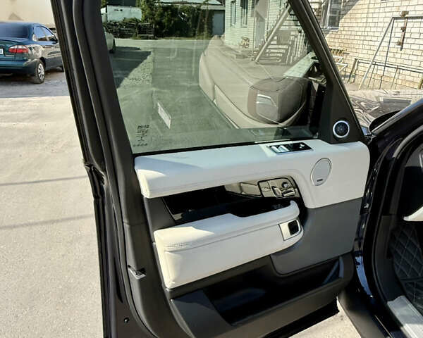 Ленд Ровер Рендж Ровер 2020 в Харькове на Automoto.ua Синий Ленд Ровер Рендж Ровер, объемом двигателя 3 л и пробегом 37 тыс. км за 80000 $, фото 8 на Automoto.ua