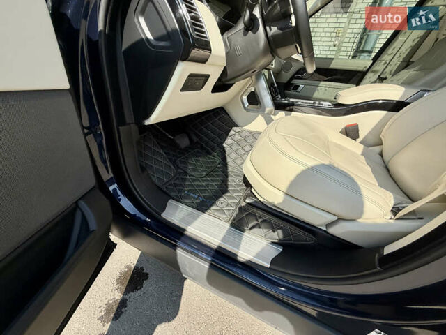 Ленд Ровер Рендж Ровер 2020 в Харькове на Automoto.ua Синий Ленд Ровер Рендж Ровер, объемом двигателя 3 л и пробегом 37 тыс. км за 80000 $, фото 12 на Automoto.ua