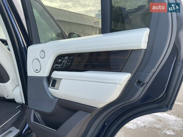 Синій Ленд Ровер Рендж Ровер, об'ємом двигуна 3 л та пробігом 59 тис. км за 79000 $, фото 36 на Automoto.ua