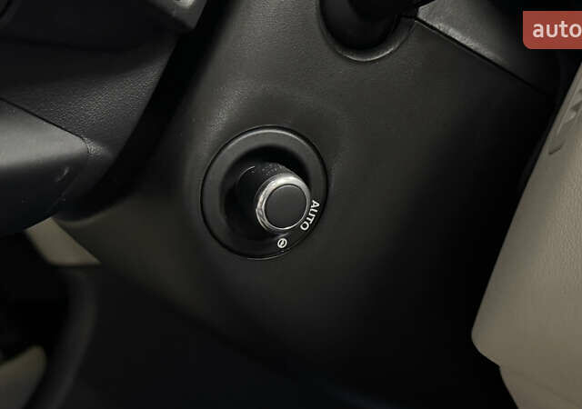 Синий Ленд Ровер Рендж Ровер, объемом двигателя 3 л и пробегом 41 тыс. км за 72500 $, фото 20 на Automoto.ua