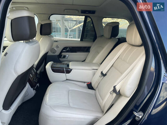 Синій Ленд Ровер Рендж Ровер, об'ємом двигуна 3 л та пробігом 59 тис. км за 79000 $, фото 32 на Automoto.ua