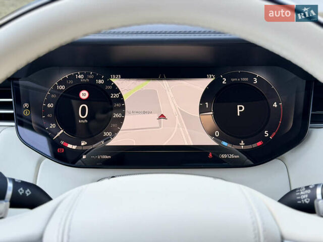 Синій Ленд Ровер Рендж Ровер, об'ємом двигуна 3 л та пробігом 69 тис. км за 164900 $, фото 13 на Automoto.ua