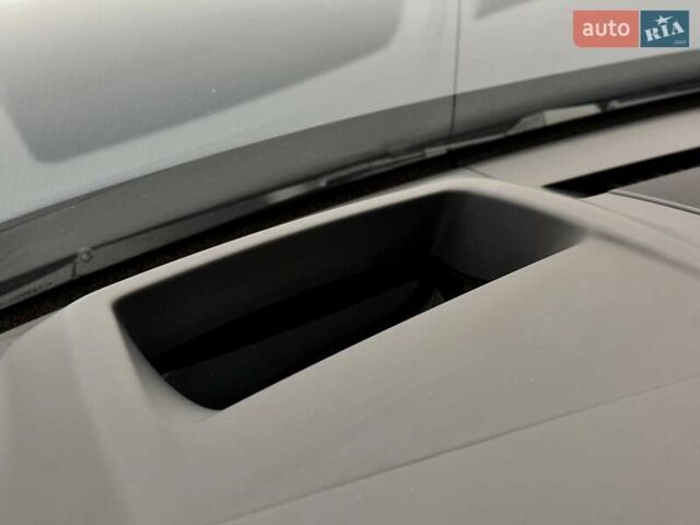 Синій Ленд Ровер Рендж Ровер, об'ємом двигуна 3 л та пробігом 32 тис. км за 193000 $, фото 32 на Automoto.ua