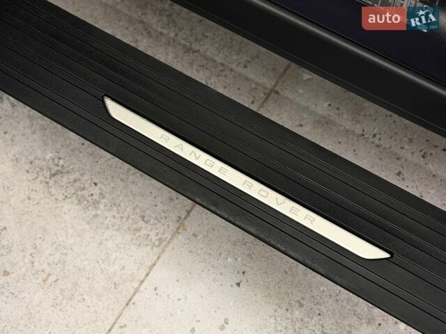 Синій Ленд Ровер Рендж Ровер, об'ємом двигуна 3 л та пробігом 32 тис. км за 191500 $, фото 23 на Automoto.ua